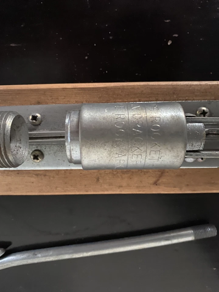 Vintage Arthur W. REED'S ROCKET NUT CRACKER Model R-300 w/Original Box - Image 2 of 4