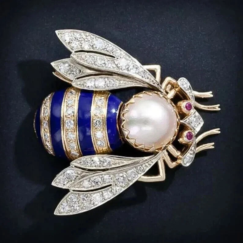 Broche prendedor de abeja miel perla blanca simulada corte redondo de 4 quilates enchapado en oro amarillo de 14 quilates Foto 2 de 4