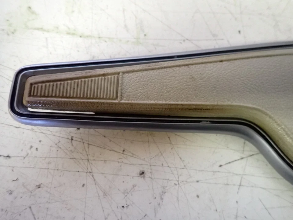 1973 / 1970s Jeep Wagoneer Pickup Horn Button Pad J2000 J-4000 Gladiator - Image 3 of 4