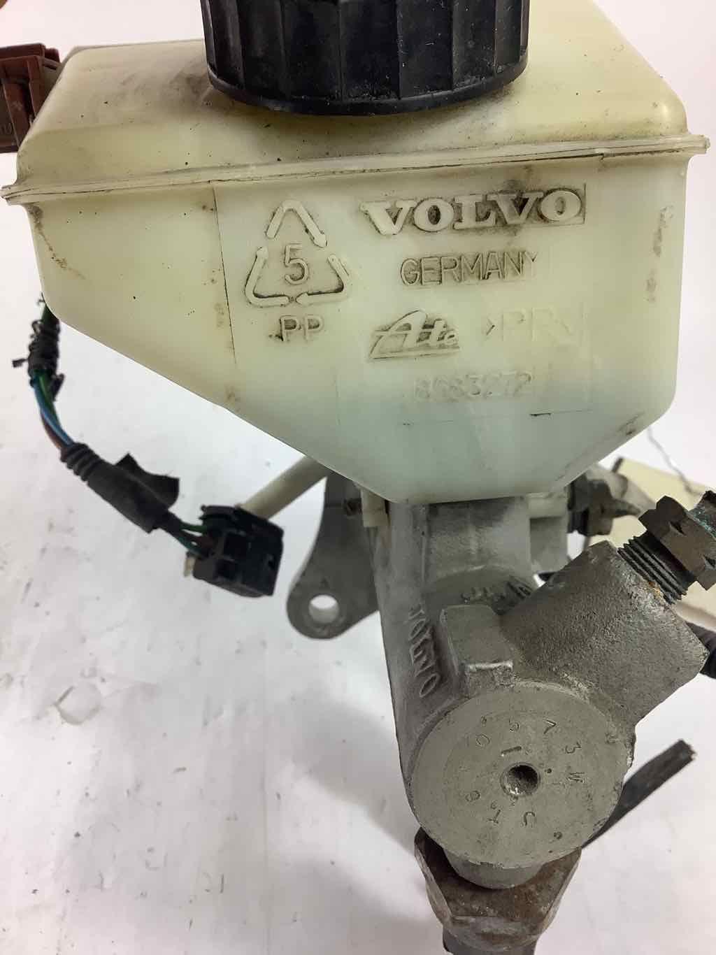 03 04 05 06 07 08 09 10 11 12 13 14 VOLVO XC90 Master Cylinder Free