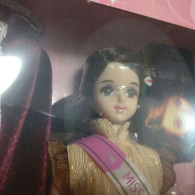 TAKARA Jenny Doll Miss Hong Kong Sparkling Gold Ver. Rare Limited