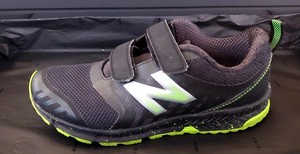 new balance boys size 3