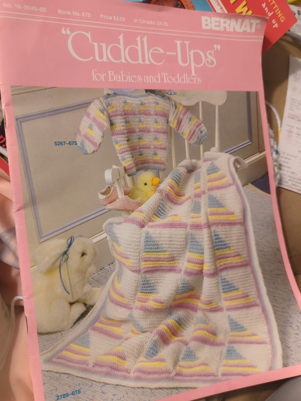 Pre-owned Bernat *CUDDLE-UPS*Afghans for babies & toddlers
