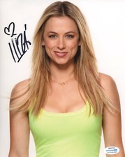 Iliza Shlesinger Comedian Autographed Signed 8x10 Photo ACOA