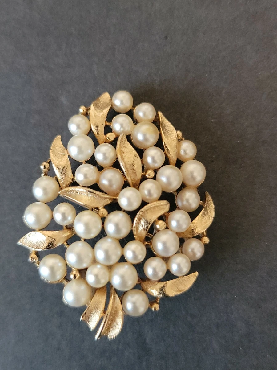 Vintage LISNER Gold Tone Faux Pearl Pin Brooch 2
