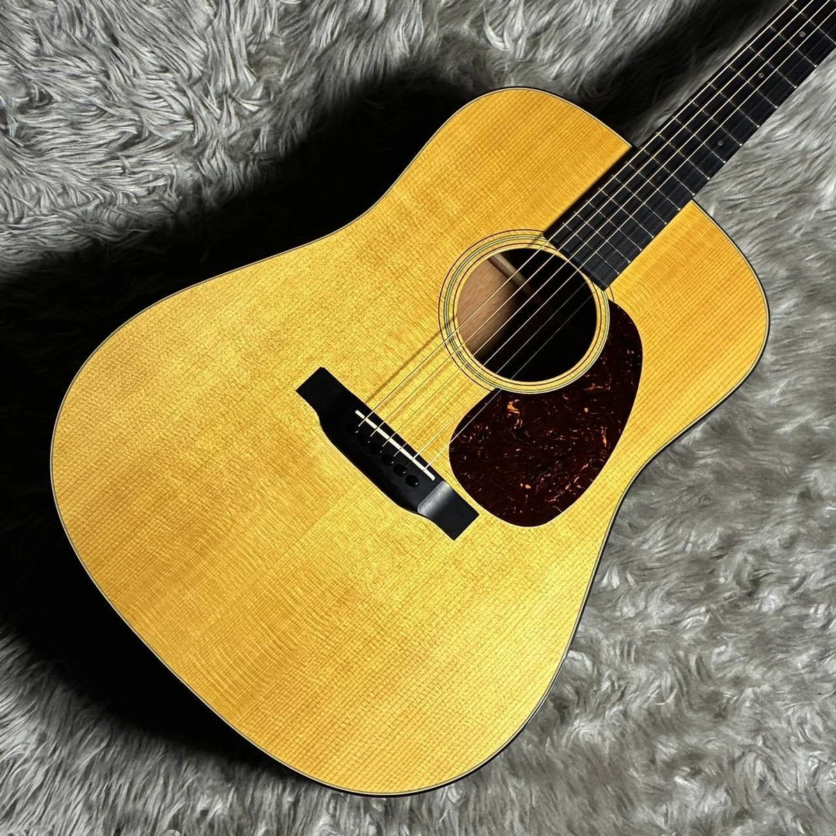 Martin D-18 Standard 2021 Natural Spruce Mahogany Dreadnought mit OHSC Gebrau...