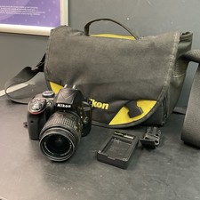 Nikon D3300 DSLR Camera with 18-55mm Lense and Charger - Tested - Free Postage
