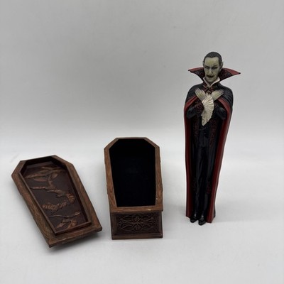 Veronese Classic Vampire Coffin w/ Removable Lid Dracula Horror Figure 2006