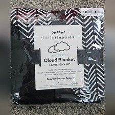 Little Sleepies Monochrome Chevron Blanket
