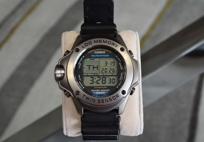 CASIO SPF-100 TITANIUM SEA PATHFINDER TWIN SENSOR DIVER WATCH DEPTH & THERMO DEP