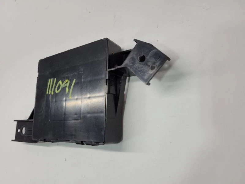 Toyota Camry 2007-2011 temperatura ecu ecm temperatura computador ecu 8865006310       Foto 3 de 4