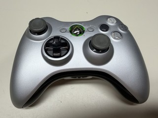 MICROSOFT XBOX 360 CONTROLLER AUTENTICO FUNZIONANTE BELLA EDIZIONE ARGENTO