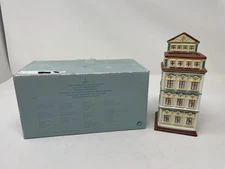 Party Lite Cafe Amsterdam “Tea light House” Candle Holder with Base