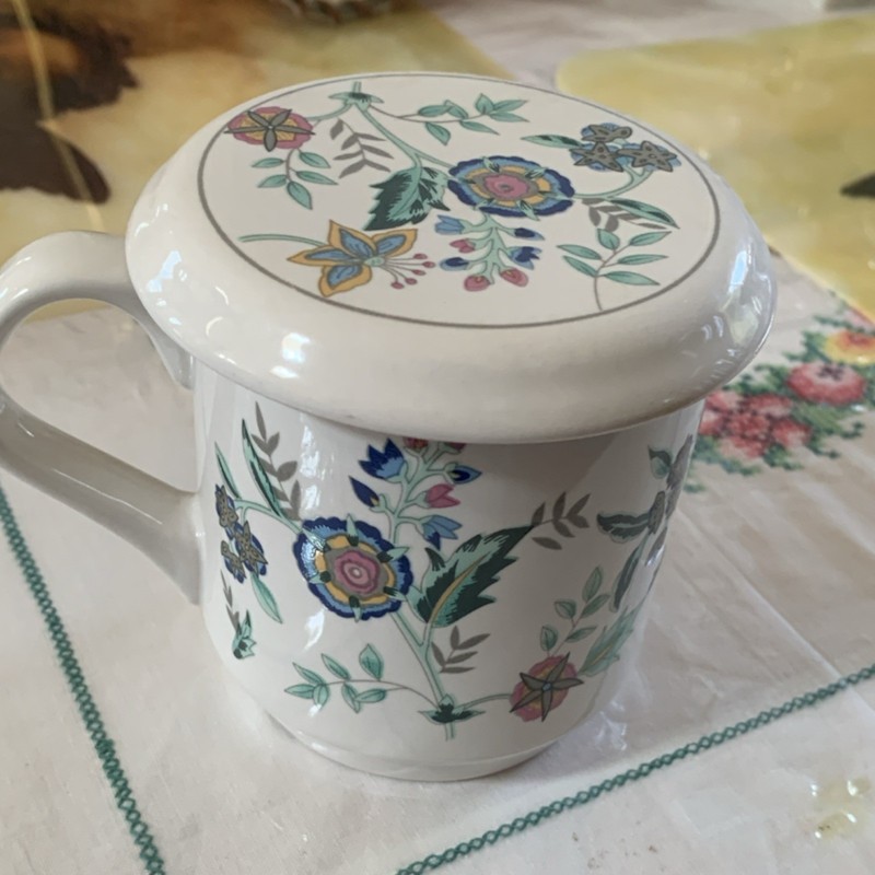 Mulberry Floral Mug With Lid Ceramic Dishwasher Microwave Safe 2004