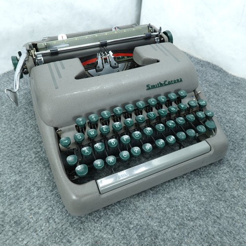 Smith Corona Silent Portable Typewriter Green Keys Serviced Working w/