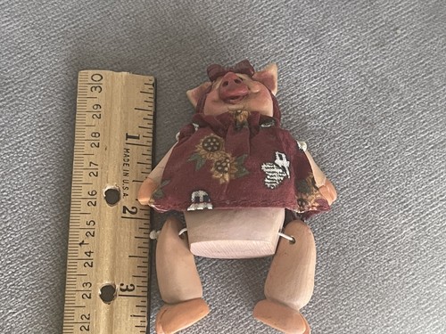Resin Piggy with floral dress and bow Shelf Sitter Super Cute - Picture 9 of 9