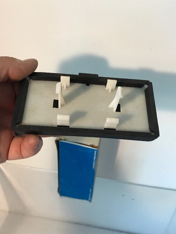 Tapa bocina volante Pontiac Grand Am Sunbird J2000 T1000 17983190 NOS Foto 4 de 4