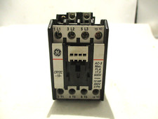 NEW GE GENERAL ELECTRIC CR7ZC10 CONTACTOR