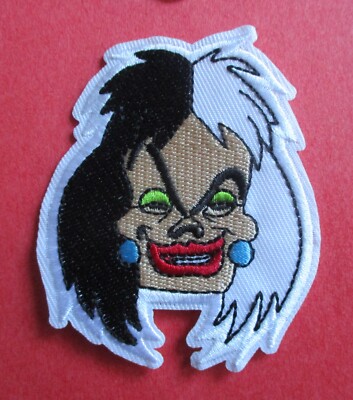 Cruella De Vil (101 Dalmatians) - New Embroidered Disney Patch 3''