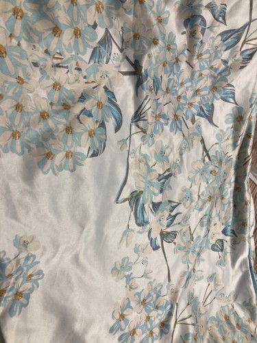 NATORI 3 PC QUEEN (1) COMFORTER (2) SHAMS STANDARD - Picture 3 of 9