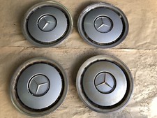 4 x Mercedes Benz W124 Modell Original Radkappen 15" Zoll Teilen- Nr. 1244010924