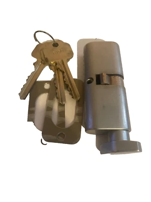 Union Key & Turn Cylinders with Keys New SC AA (J2X13-SC-AA)