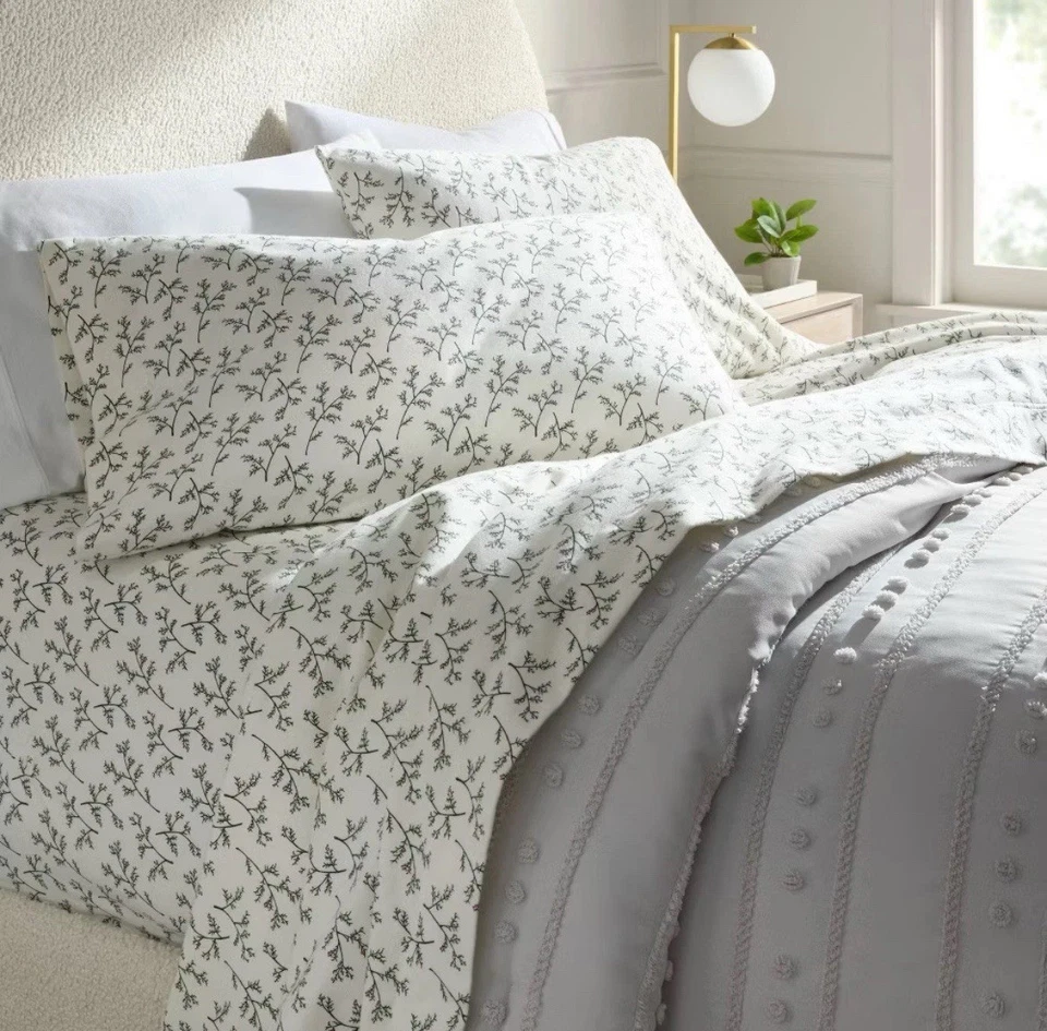 Праздничный фланелевый комплект простыней Queen Holly — Threshold 2025 новый с ценниками - Изображение 2 из 4