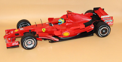 1:18 Hotwheels Formel 1 Ferrarari F2007 Felipe Massa aus Sammlung ohne OVP