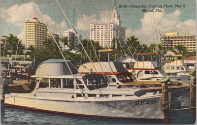 POSTCARD-DEEP SEA FISHING FLEET PIER 5, MIAMI FLORIDA