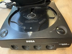 SEGA Dreamcast Sega Sports Edition Black Console Bundle 2 Controllers AV Cable