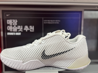 Size 9 - NikeCourt Air Zoom Vapor 11 HC White Black for sale