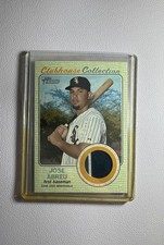 2017 Topps Heritage - Clubhouse Collection Relics José Abreu #CCR-JA (MEM)