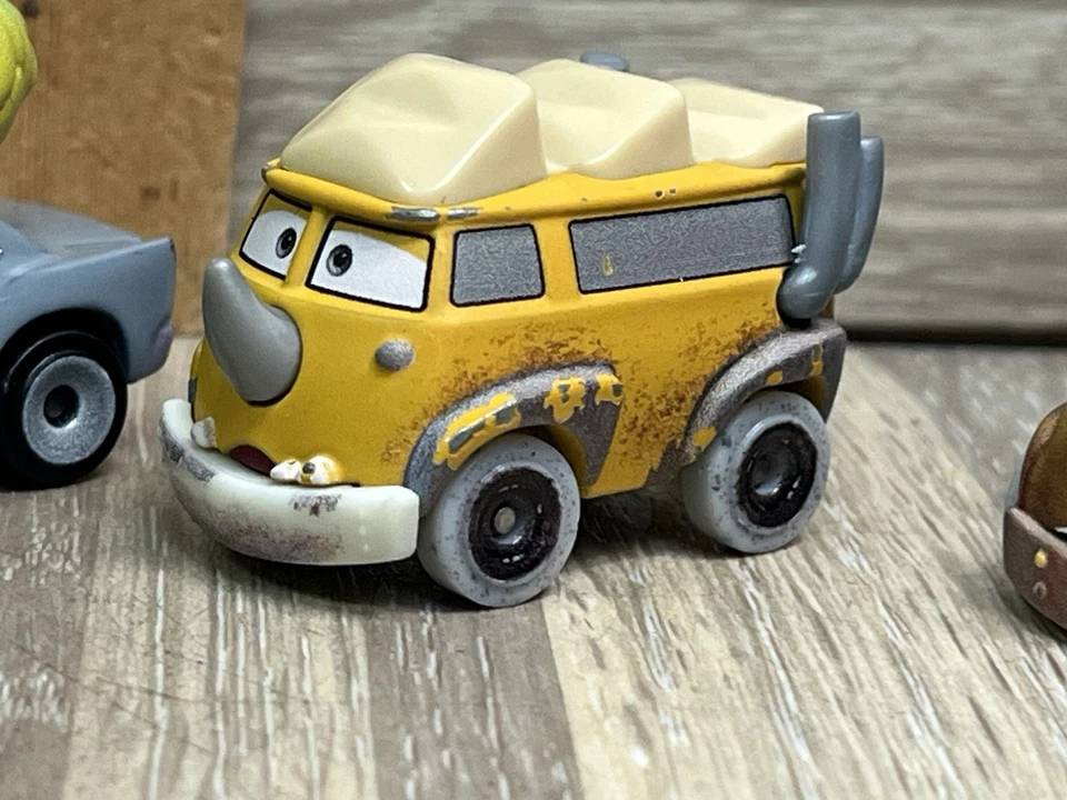 批量 4 件 迪士尼 皮克斯 汽车 迷你赛车 恐龙和大脑 — 第 4/4 张图片