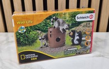 Schleich 42532 Wild Life Spielspa&szlig; um die Nuss Waschb&auml;r Stinktier Figur Neu OVP
