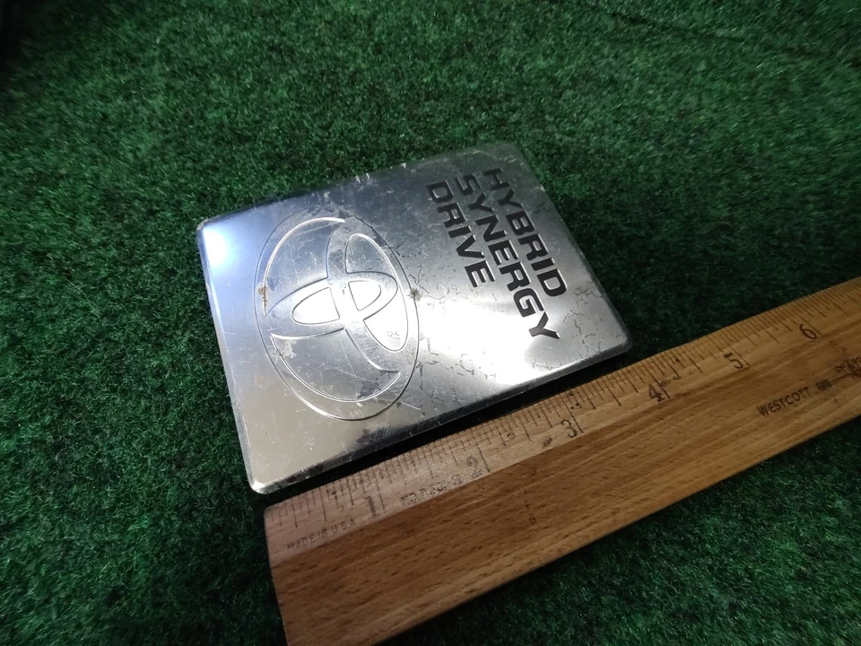 Toyota Prius Hybrid Synergy Drive 2004-2009 convertidor DC emblema insignia OEM 5S6 Foto 3 de 4