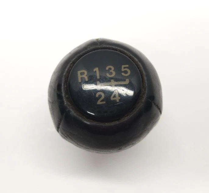 Pomo de cambio de 5 velocidades VW Volkswagen mk1 mk2 Rabbit Scirocco Jetta Cabriolet cuero Foto 2 de 4