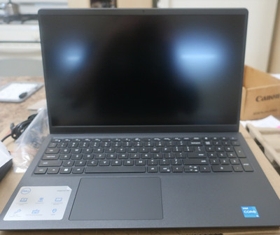 Black Dell Laptop Inspiron 15. Brand New 15.6 '' Intel Core i3  1215U