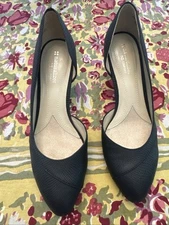 NATURALIZER Women’s Deva black D’Orsay Comfort Pumps US sz 8.5 
