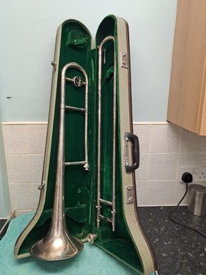 Vintage Skylark Posaune mit Mundstück und Koffer 