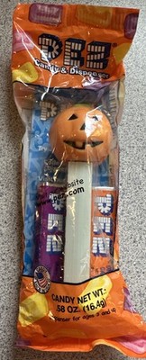 PEZ Halloween Jack O Lantern Pumpkin Glow In The Dark Stem 5.9 Hungary New Cello