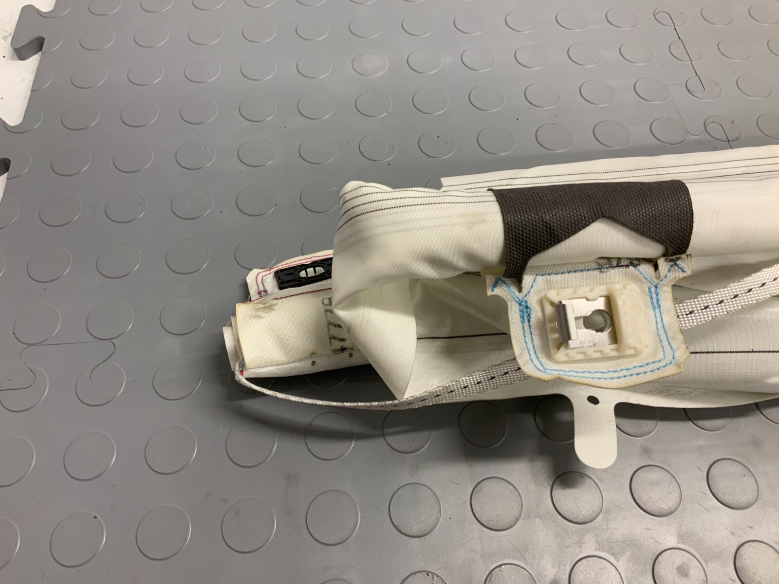 MERCEDES BENZ GLE W166 DRIVER SIDE ROOF CURTAIN AIRBAG A1668602500  