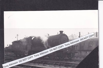 LMS - EX GLASGOW & SWR - 2-6-0 NO. 17829 @ CORKERHILL - VINTAGE IMAGE - # L10267