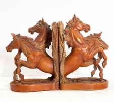 Wild Mustang bookends. Vintage Western cowboy theme. Shelf art sculpture.