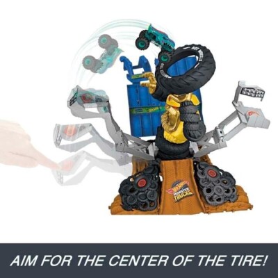 Hot Wheels Monster Trucks Arena Smashers MEGA-Wrex vs. Crushzilla