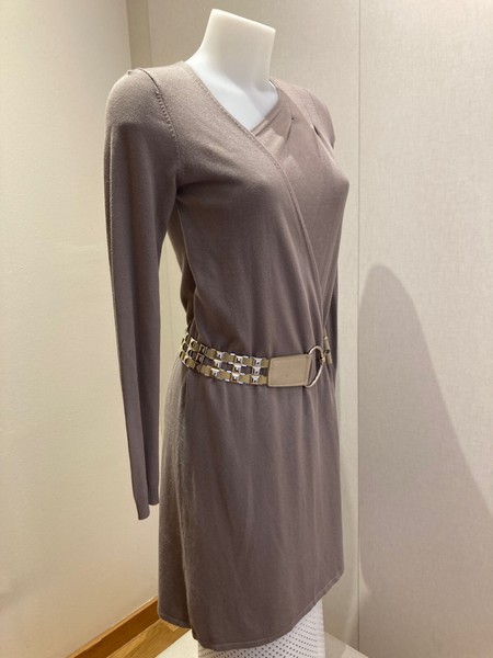 HOSS INTROPIA Vestido punto – Color beige - Corte asimétrico hombro con pliegues