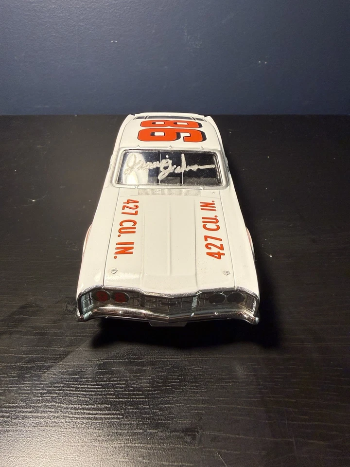 LEEROY YARBROUGH 1969 MERCURY CYCLONE #98 UNIVERSITY OF RACING SIGNED 1/24 - Image 3 of 4