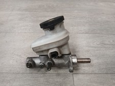 Maître-cylindre de frein Isuzu D-MAX