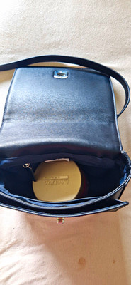 Gerry Weber Damen Umhängetasche Leder Schwarz Drehverschluss Silber