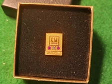 "30 Years" General Motors Employee Seniority Award Tie/Lapel Pin: Never Worn