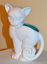 Rare MCM 1950 Royal Haeger WHITE Crouching  Cat Textured Glaze Planter #507